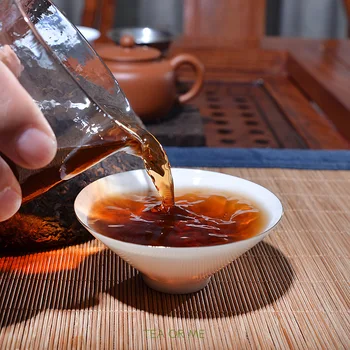 

357g China Yunnan Oldest Ripe Pu'er Tea Down Three High Clear fire Detoxification Beauty For Lost Weight Green Food