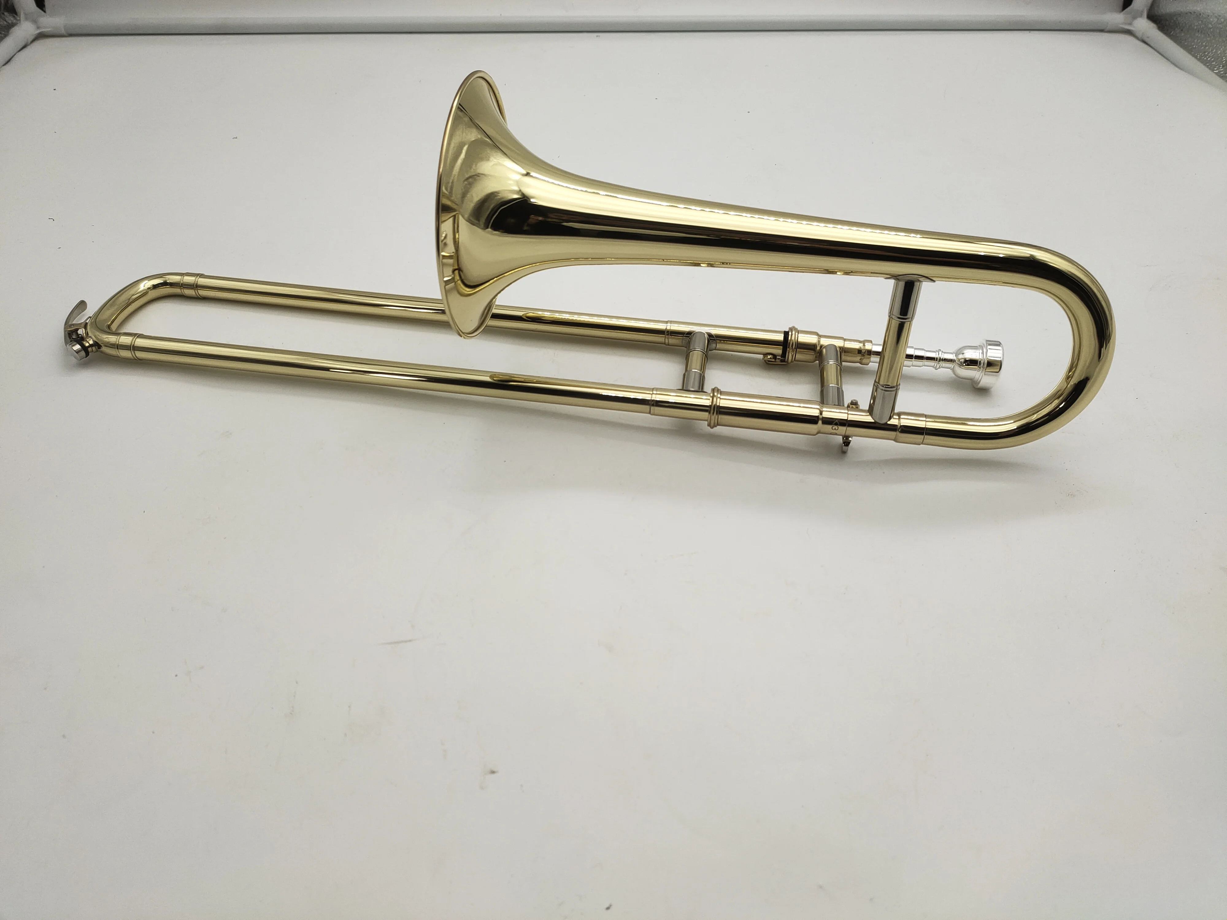 B Flat Trombone Brass Plated with case,gloves, wind instruments trombone accessory,trombone mute