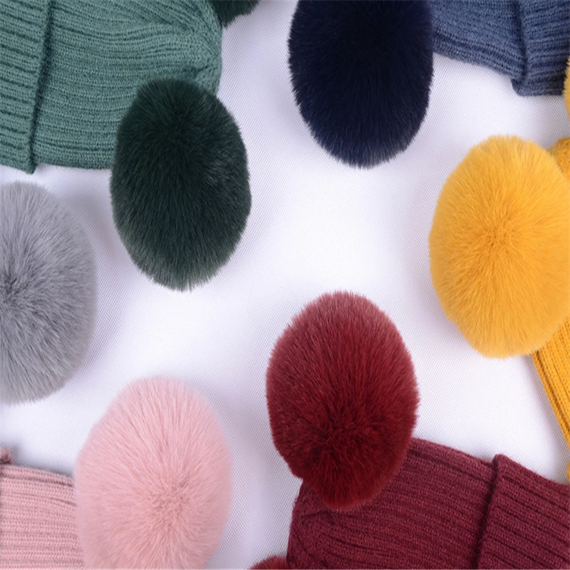 Random color Однотонная Повседневная хлопковая зимняя женская шапка с парным помпоном новые шапочки для дам и девушек черные желтые разноцветные женские шапочки - Цвет: Random color