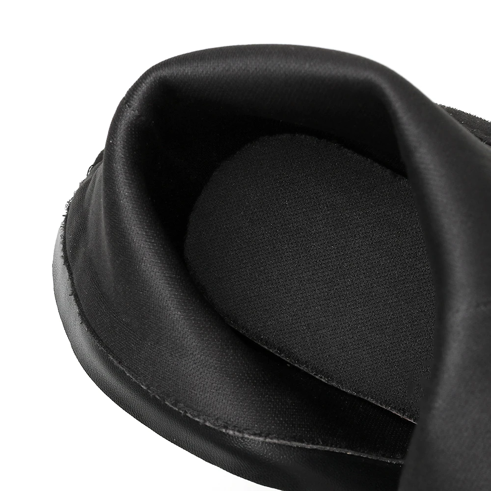 Botas torn.