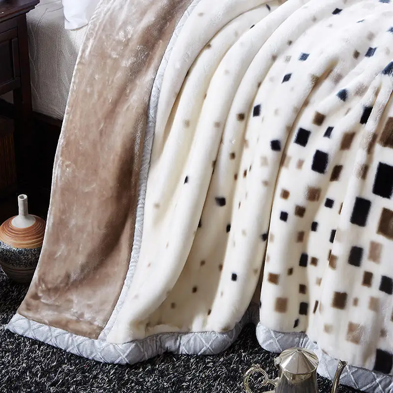

100% wool blanket autumn and winter blanket thickened breathable double cover blanket household items square simple blanket