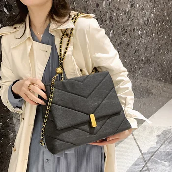 

Diamond Grain Crossbody Bags for Women 2020 Winter Trend Brand Shoulder Bag Lady Handbags Female Trending Chain Hand Bag Tassel