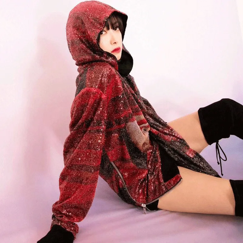 

Autumn 2019 New Red Segment Red Lip Sanitary Clothes Side Zipper Embroidery Bead Piece Hat Pullovers Print Sweatshirt women