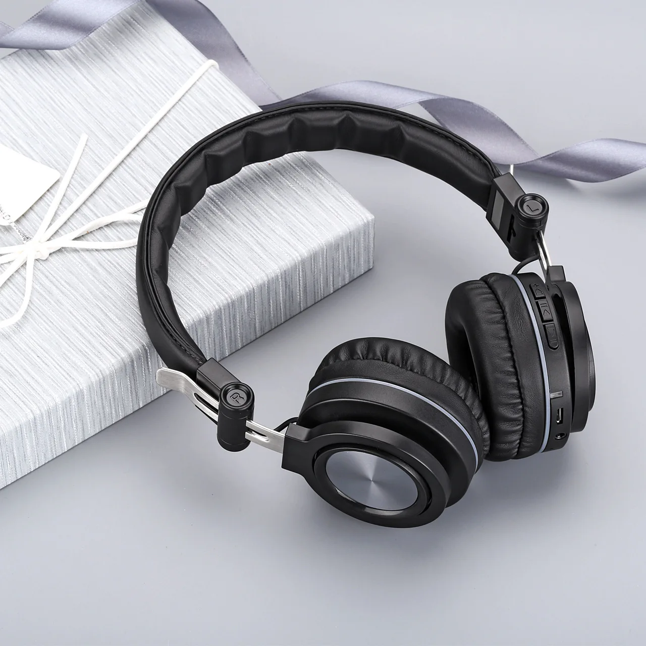 A03BT Portable Bluetooth Noise Cancelling Headphones Sports Wireless Earphones for All Phone