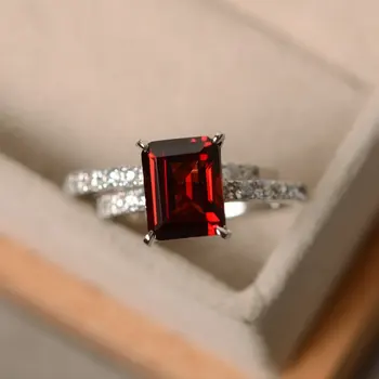 

Garnet Ring Female Models S925 Silver Inlaid Zircon Crystal Ruby Ring Japanese and Korean Fashion Simple Decoration Gifts