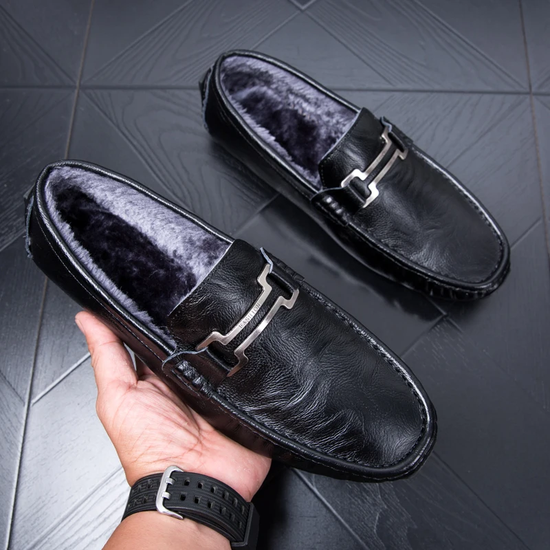 Mens Loafers Moccasins Plush Keep Warm Large Size Lofer Shoes Man Fashion Loafer Slip On Flats Casual Male Driving Shoes Black