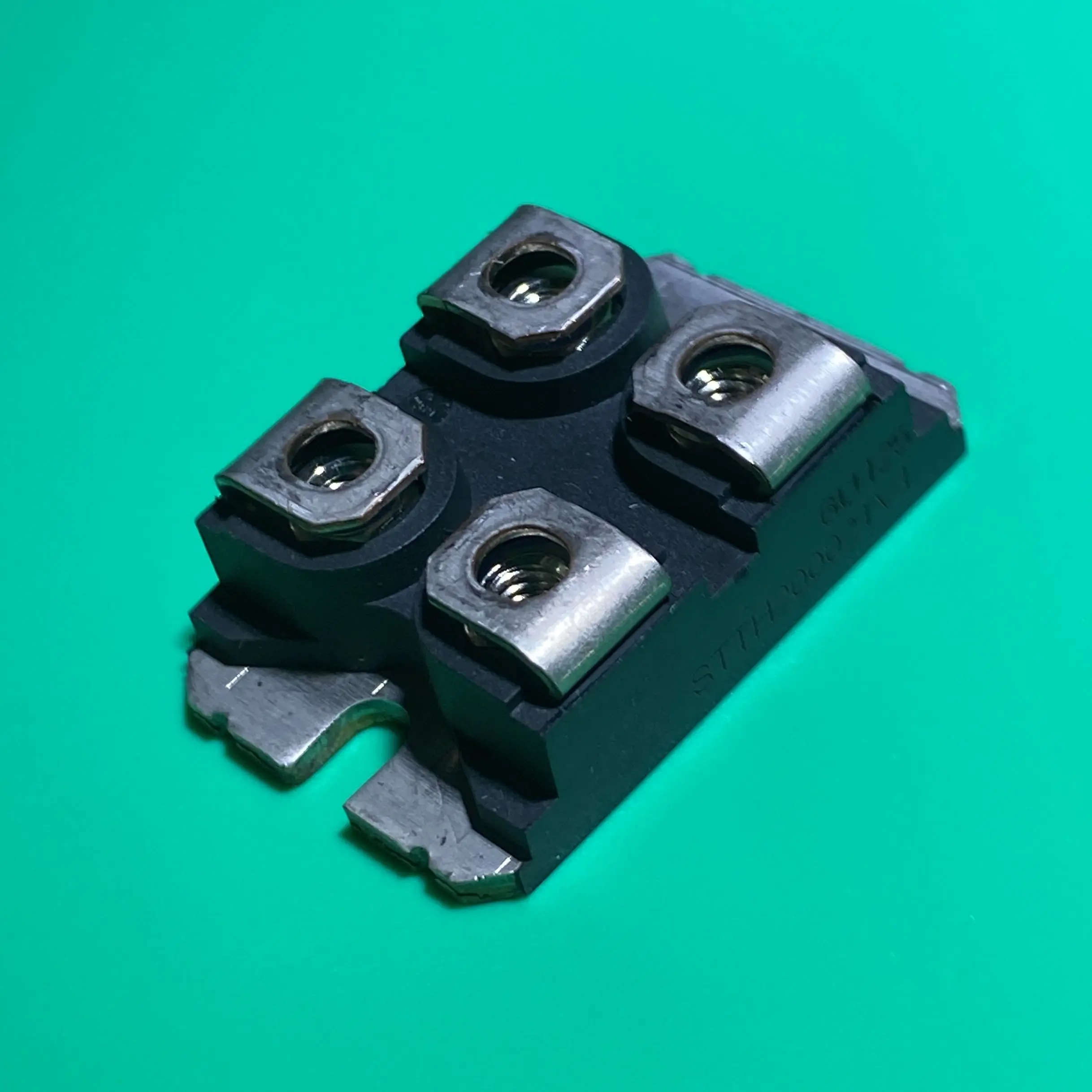 Stth20002Tv1 Ic Modulo Igbt Stth 20002Tv1 Turbo 2 Ultrafast Raddrizzatore Ad Alta Tensione Stth20002T-V1