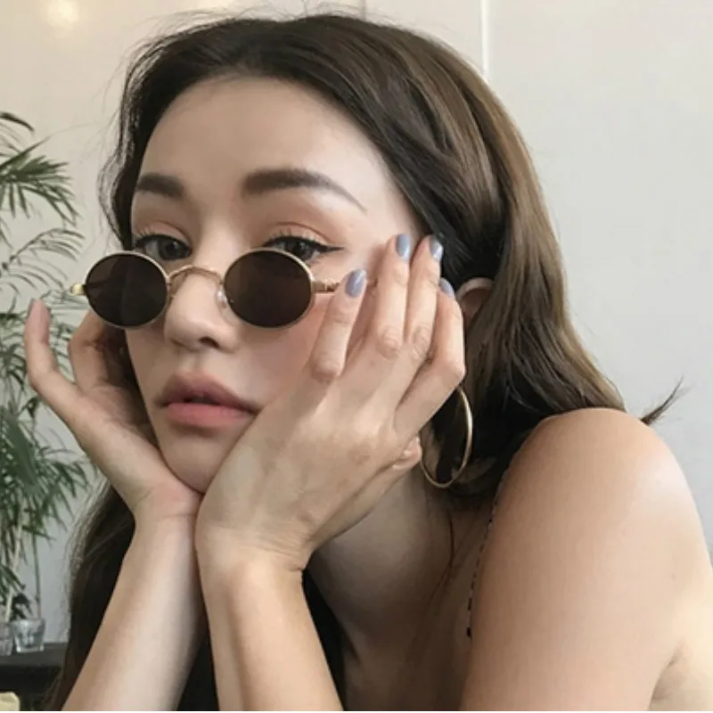 

Retro Classic Small Round Women Sunglasses Men Vintage Brand Designer Sun Glasses Eyewear Shades Ladies Alloy UV400