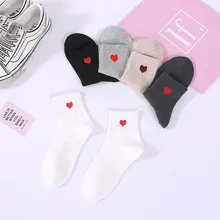 10 шт. = 5 пар, женские короткие носки, милые женские Мягкие хлопковые носки с красными сердечками для колледжа,, носки для девочек на лето и осень, Meias Sox