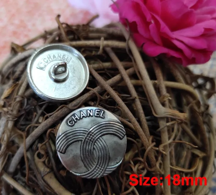 Wholesale 10 pcs fashion High-grade metal silver whiteFlower jacket Overcoat Shirt Cotton coat Button size 25mm Free shipping - Цвет: NO21 size 18mm