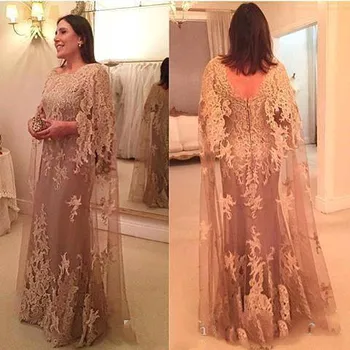 

Hot Vintage Mother Of The Bride Dresses Jewel Neck Lace Appliques With Cape Sheath Long Plus Size Party Dress Wedding Guest Gown