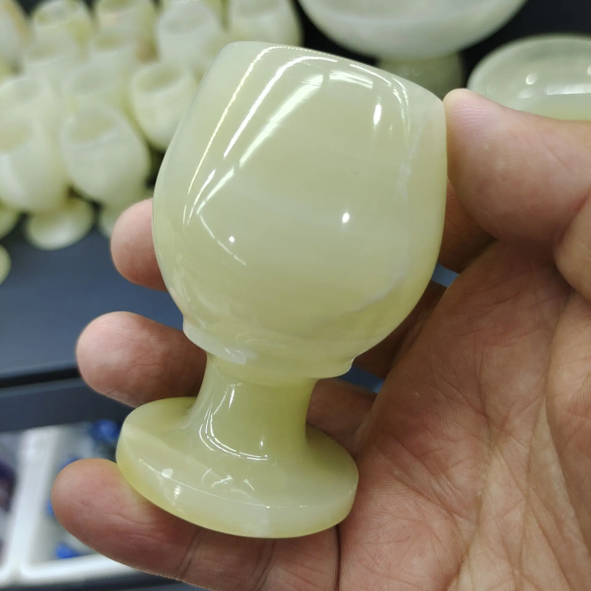 1pcs Natural Stones Cup Wine Glass Afghanistan Jade Stones Agate Wedding Toasting Glasses Drink Cup Party Marriage Wine Cups 4