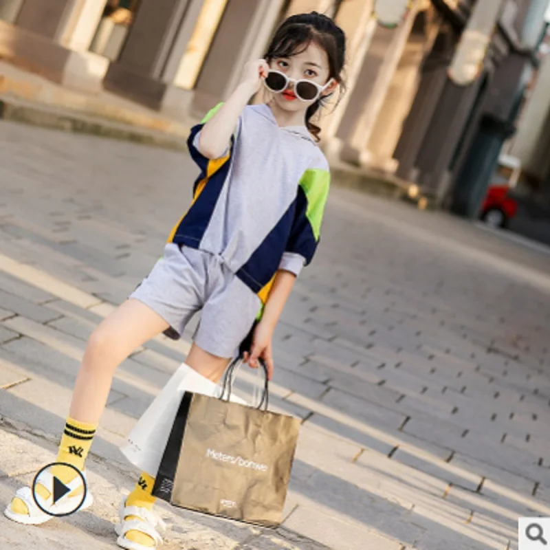 

Girls Sports Short Clothing Set 2019 New Summer Children 's 2 Patchowrk Colors Clothing Sets Kids Clothes Suits Size4-14 ly058