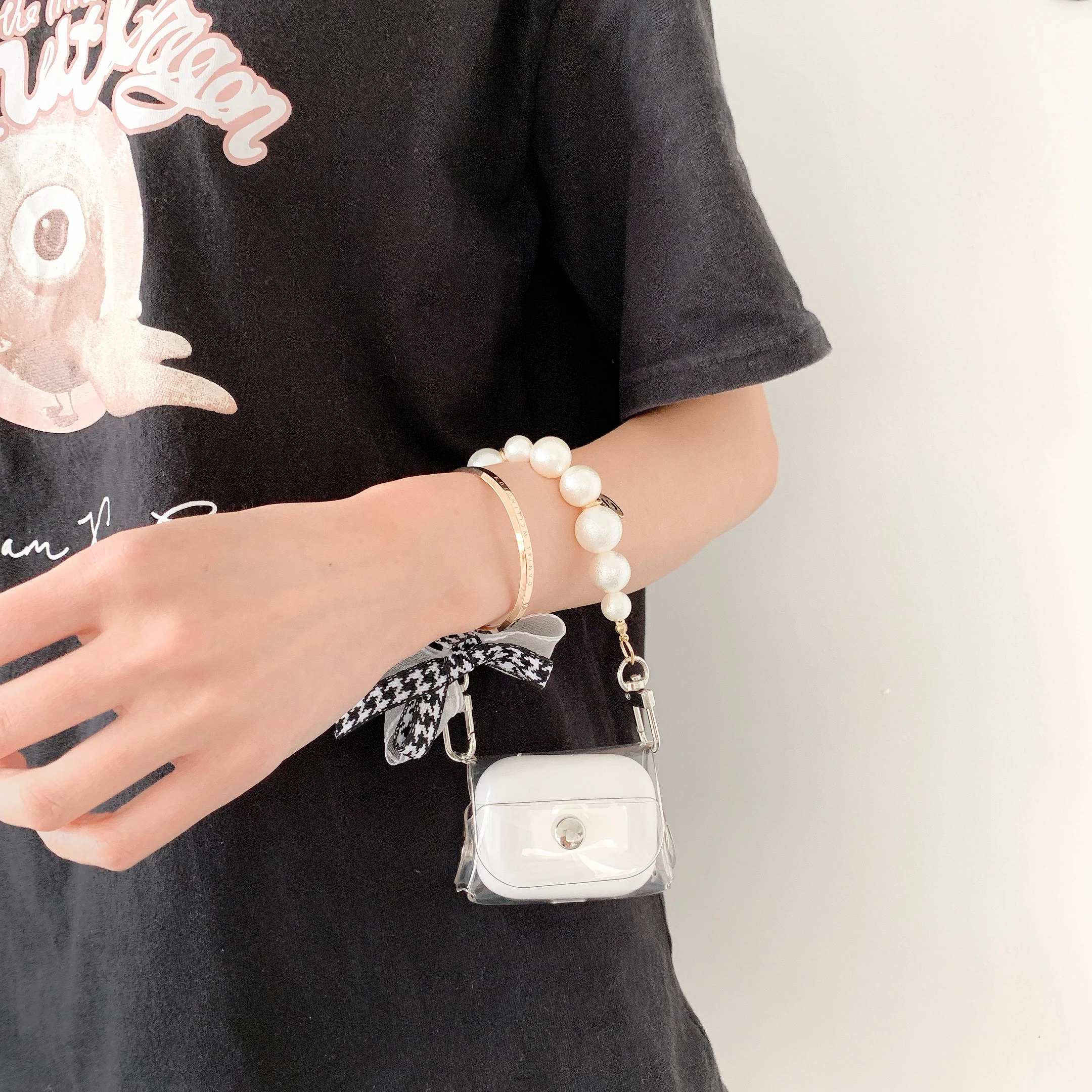 

Transparent Protective Case For Apple Airpods 1 2 Pro Case With Pearl Bracelet A Protective Cover Specially Designed For Girl