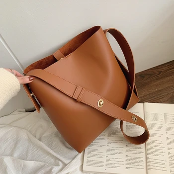 

Large Bag Women's Fashion Shoulder Bucket Retro Bag Fashion Simple Wild Large-capacity Handbag Composite Bag Bolso De Hombro