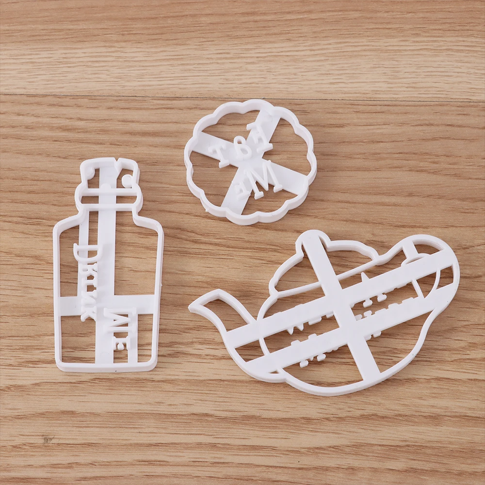 Eat Me Cookie Cutters Molds Creative Alice In Wonderland Theme Biscuit Mould Funny Baking Pasrty Tools Kitchen DIY Party Supplie cookie cutter baking mold cookie mould fondant cutter