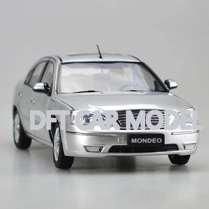 1:18 игрушечные автомобили из сплава классический автомобиль Мондео модель