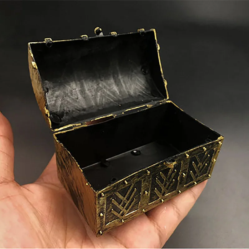 1:6 Scale Mini Treasure Box Chest Vintage Style Model Plastic 