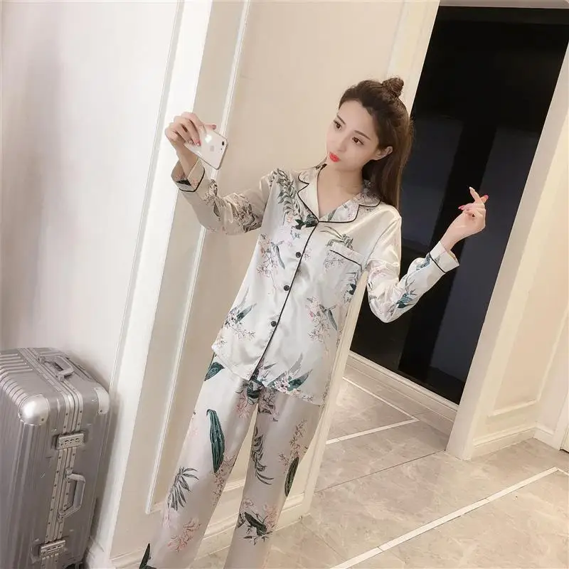 

Large pajamas 5XL Oversize pajamas Spring and Autumn Silk-like pajamas Multicolor Selection pajamas sets Long sleeves women