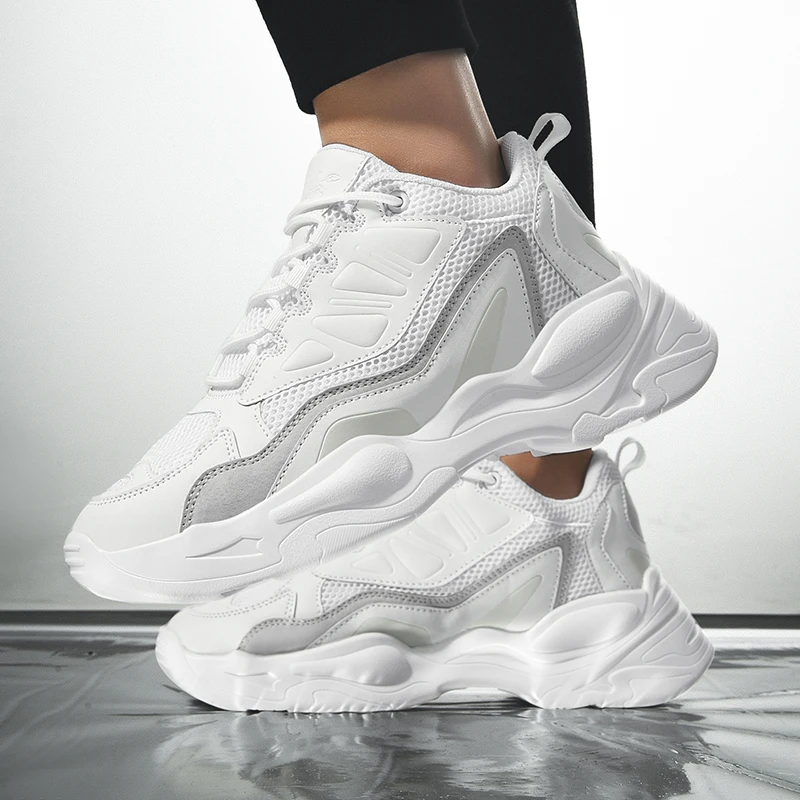 men breathable shoes