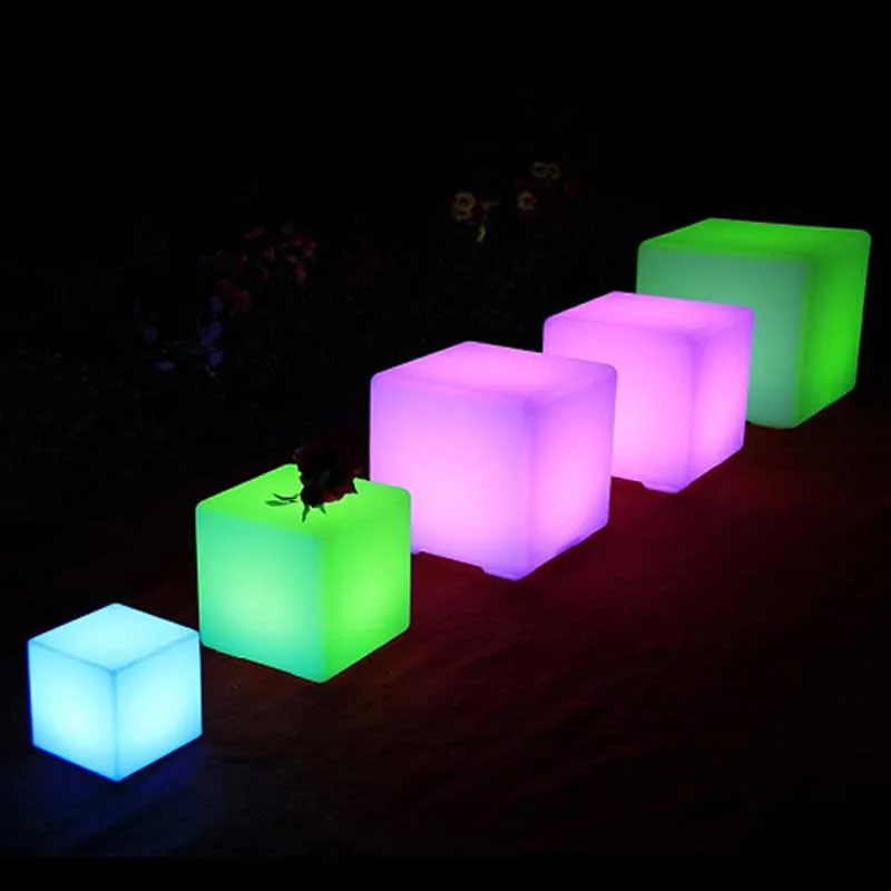 Lámpara de noche LED con forma de cubo