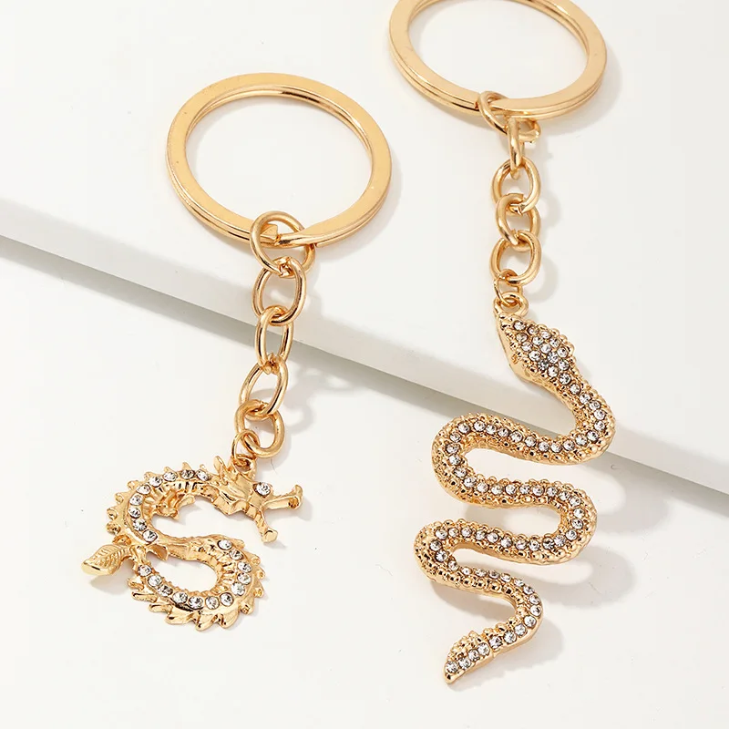 

2Pcs/Set Popular Animal Keychain Fashion Dragon Snake Rhinestone Keychain Hip Hop Gold Lover's Keychain Accessories
