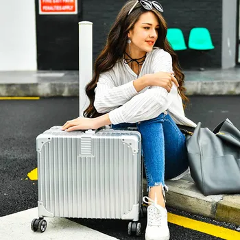 

Fashion 17 Inch Caster Small Suitcase Ladies Boarding Chassis Trolley Case Password Suitcase Cosmetic Box Travel Luggage
