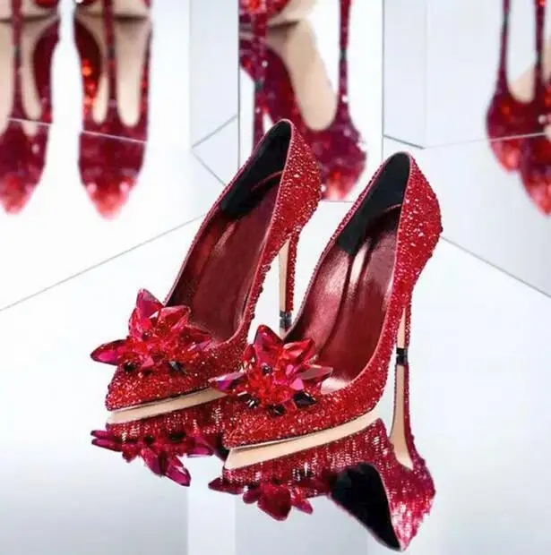 Luxury Champagne Crystal Women Wedding Shoes Bride Sexy Pointed Toe High Heels Rhinestone Banquet Shoes High Quality Silver Red