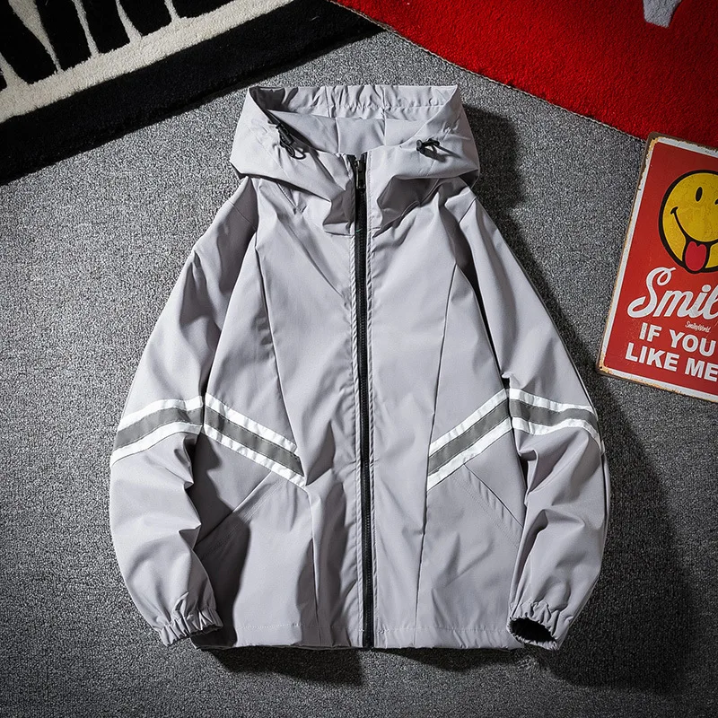 

Fall 2009 Fashion Men's Reflective Jacket Korean Version of The New Youth Leisure Jacket Plus Size Loose Waterproof Sports Suit