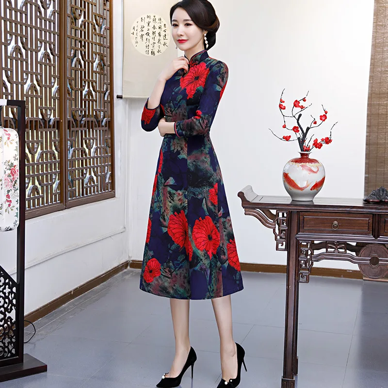 Перекрестная граница стиль бархат Cheongsam ретро Мода среднего возраста женское платье Улучшенный чёнсам платье женская