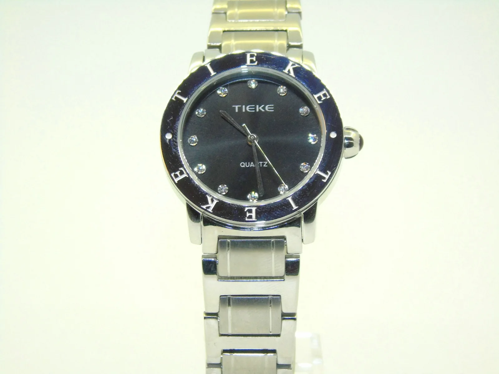 

Tieke Steel Belt F2794 Quartz Watch Simple Paragraph