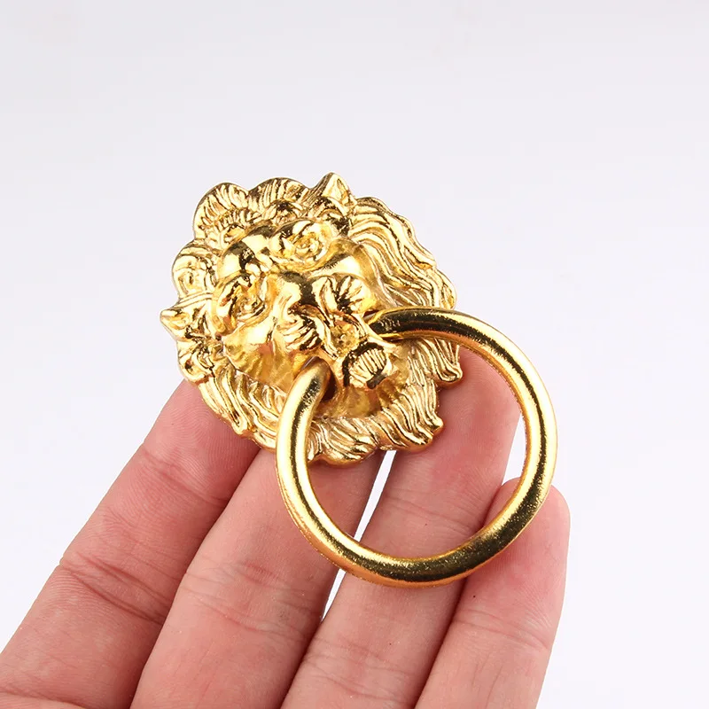 2pcs 67*46mm Wardrobe Cupboard Handle Kitchen Cabinet Knobs Retro Traditional Luxury Gold High-grade Lion Head Door Handle