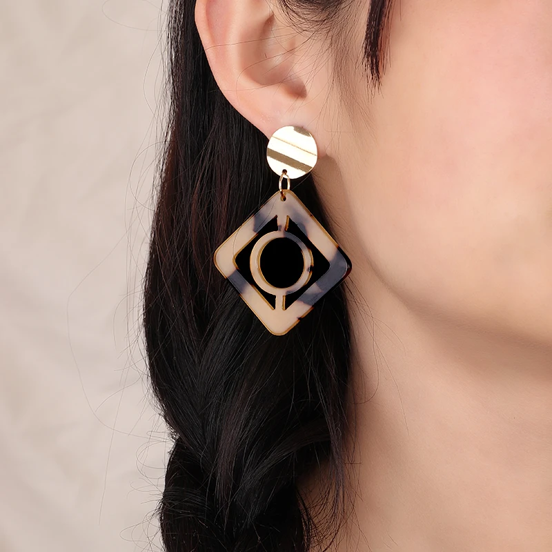 

DoreenBeads Fashion Concise Stud Earrings For Women Resin Ear Post Stud Earrings Brown Square Geometric Gift 57mm x 41mm, 1 Pair