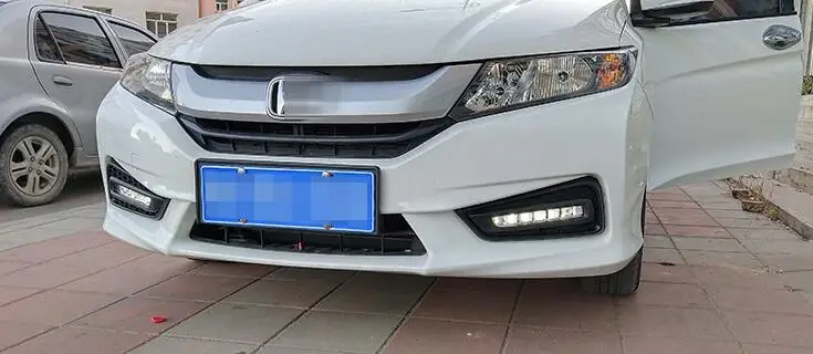 Дизайн светодиодный дневные ходовые огни для Honda City противотуманная фара крышка drl с желтым сигналом поворота автомобиля Стайлинг
