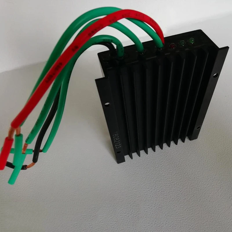 

1x12/24V 600W LED Wind Turbine Generator Charge Controller Regulators Waterproof
