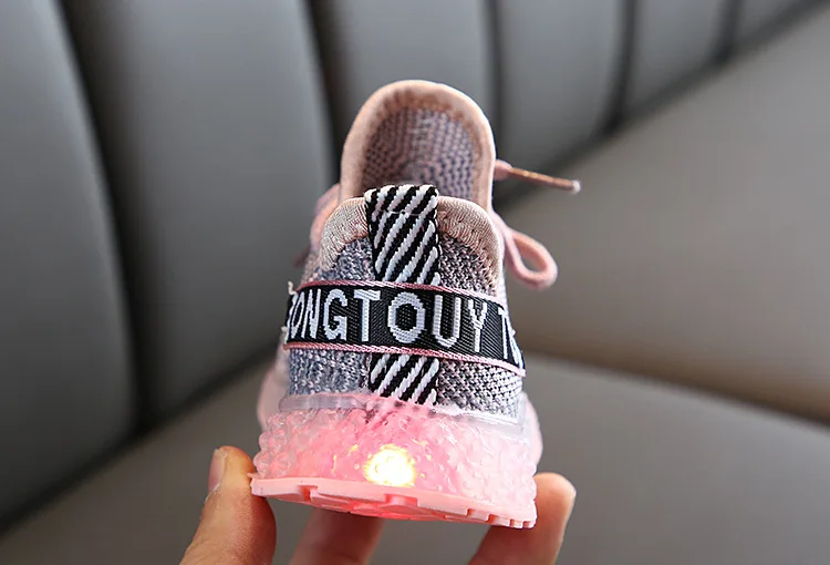 Kids Sneaker Lights Autumn Outdoor Kids Sneakers Boy Lightweight Shoes Boy Shoes with Light Little Girls Sneakers Led Shoes
