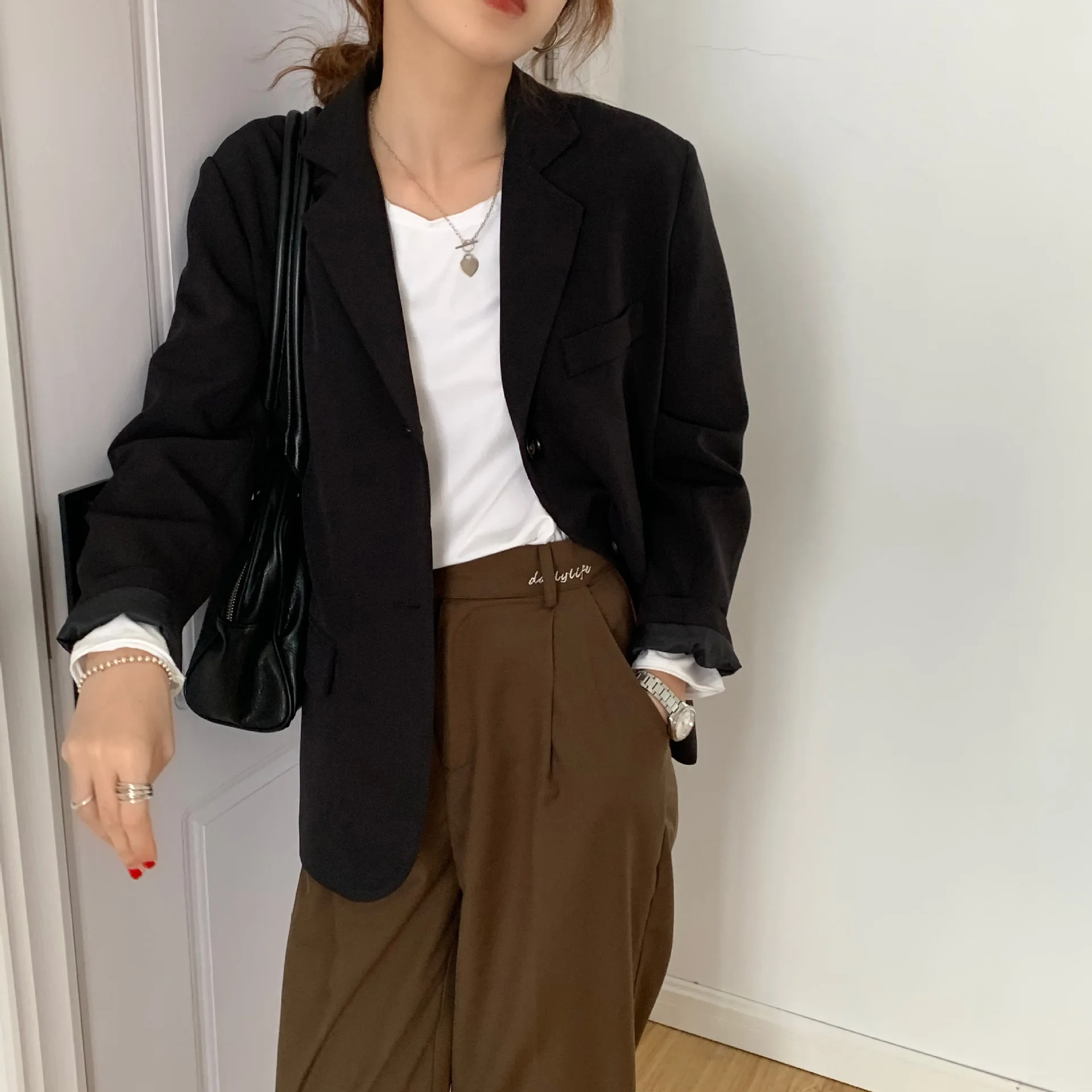 

Early Autumn Korean-Style Internet Celebrity Chic Small Suit Jacket Women's British-Style Age-Reducing Slimming Suit Pleated Ski