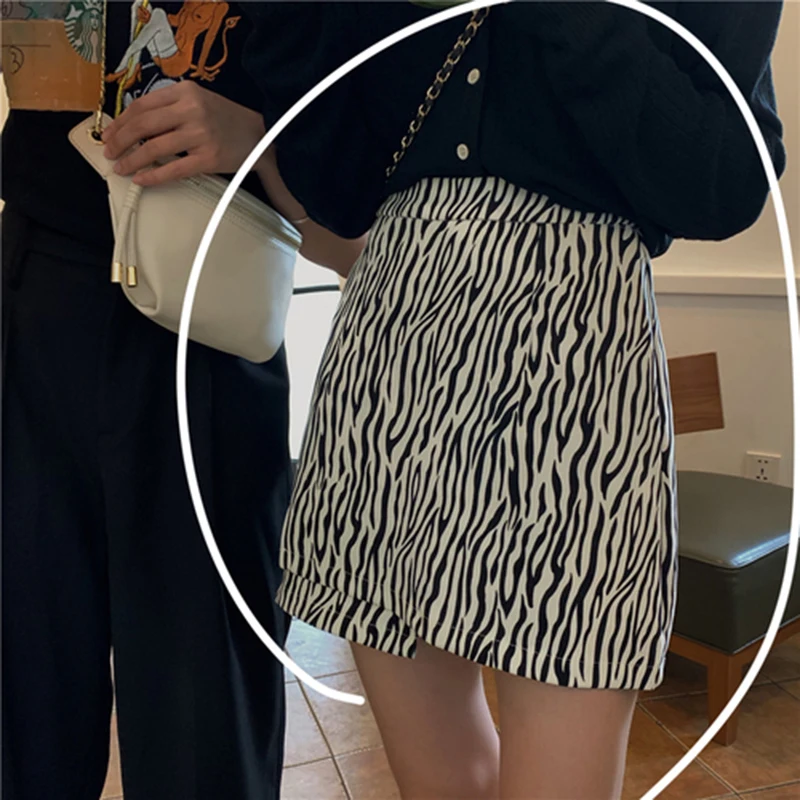 New Arrival Autumn Street Styl Women High Waist Slim Asymmetrical Skirt All-matched Casual Zebra Striped Mini Skirts S292