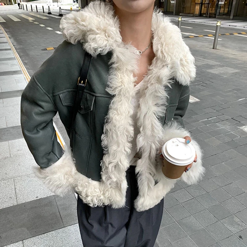 女性のための天然の本物の羊の毛皮のコート 短い巻き毛のロシアの冬の服 厚くて暖かいカジュアルなウール 新しいコレクション21 Real Fur Aliexpress 女性のための天然の本物の羊の毛皮のコート 短い巻き毛のロシアの冬の服 厚くて暖かいカジュアルなウール 新しいコレクション21 Real Fur Aliexpress