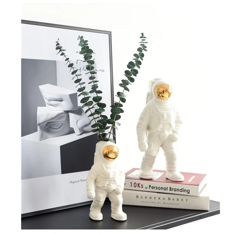 

modern Ceramic Astronaut Decorative Collections Crafts ceramics Action Figure Collection Model Toy B153