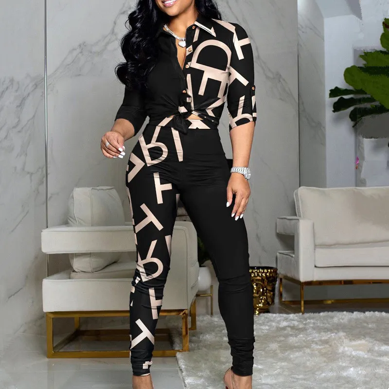 Женский комплект из двух предметов топ на пуговицах спереди и брюки с завышенной