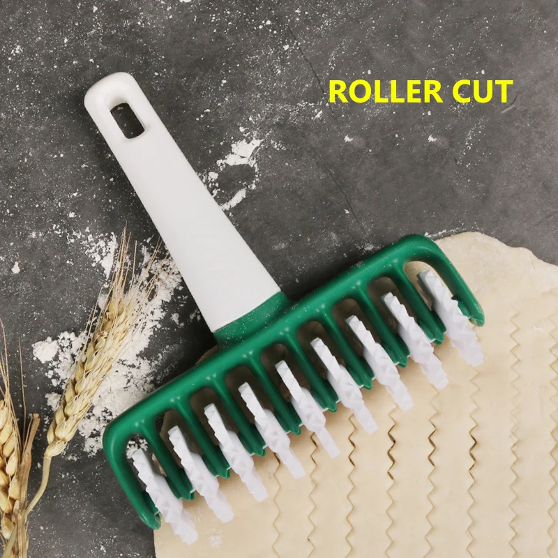 Dough Cutter Multifunction Kitchen Tool Roller Noodle Cutter PIzza Roller Plastic Noodle Knife Pasta Instant Tools pizza cutter pizza dough roller noodle cutter