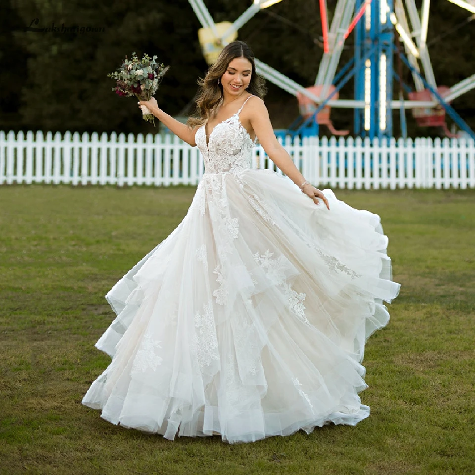 

Lakshmigown Flary Ruffles Wedding Dress 2019 Princess Country Wedding Gowns Open Back Sheer Lace Bridal Gown Spaghetti Straps