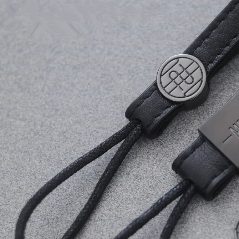 

Key rope car keychain creative simple leather for BMW Volkswagen Porsche key top layer cowhide mobile phone pendant