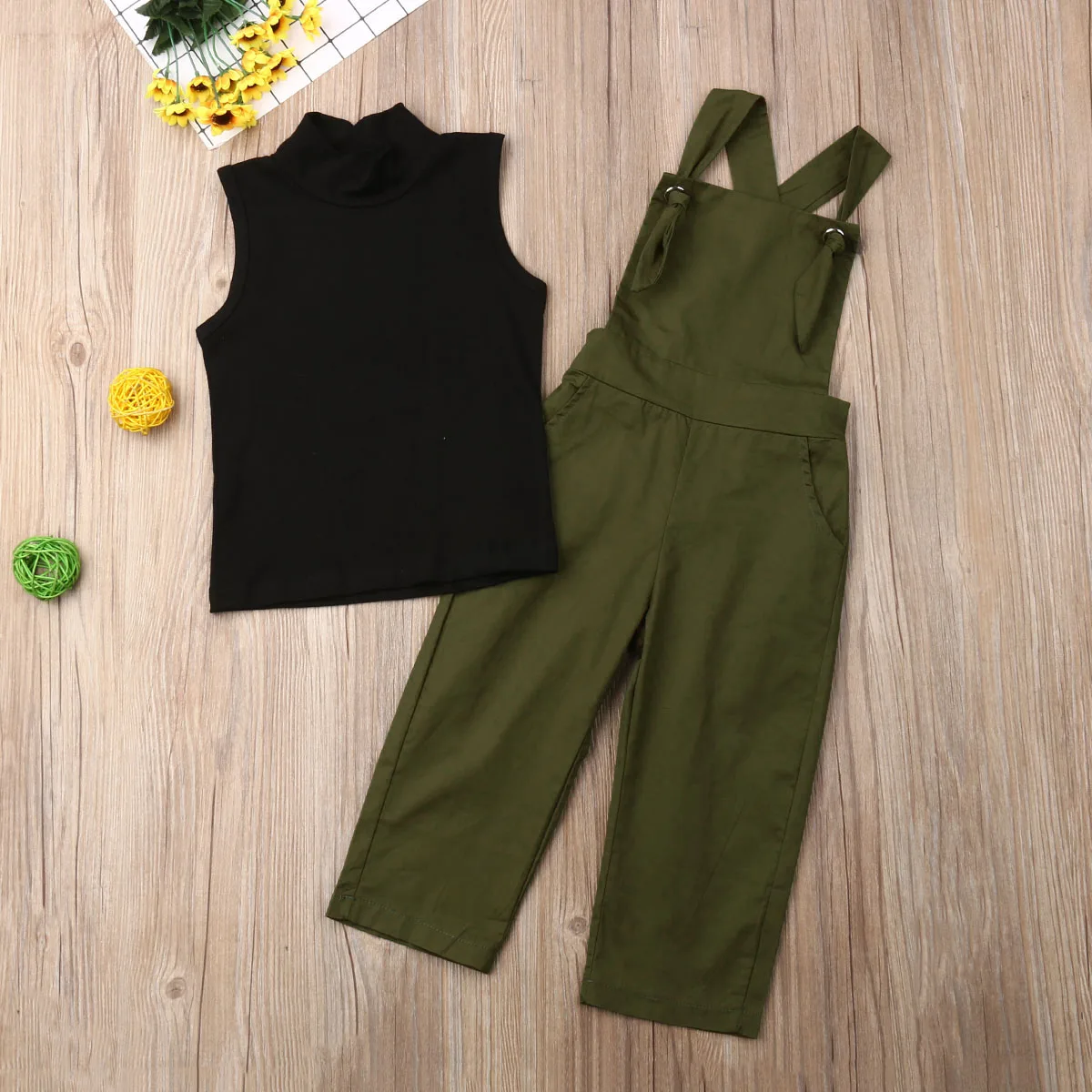 Shein детские комбинезоны для девочек ясельного возраста, Sleeveelss, тёмно-зелёный комбинезон, черный жилет, спадающий с плеча Топ, комбинезон, комплект одежды из 2 предметов