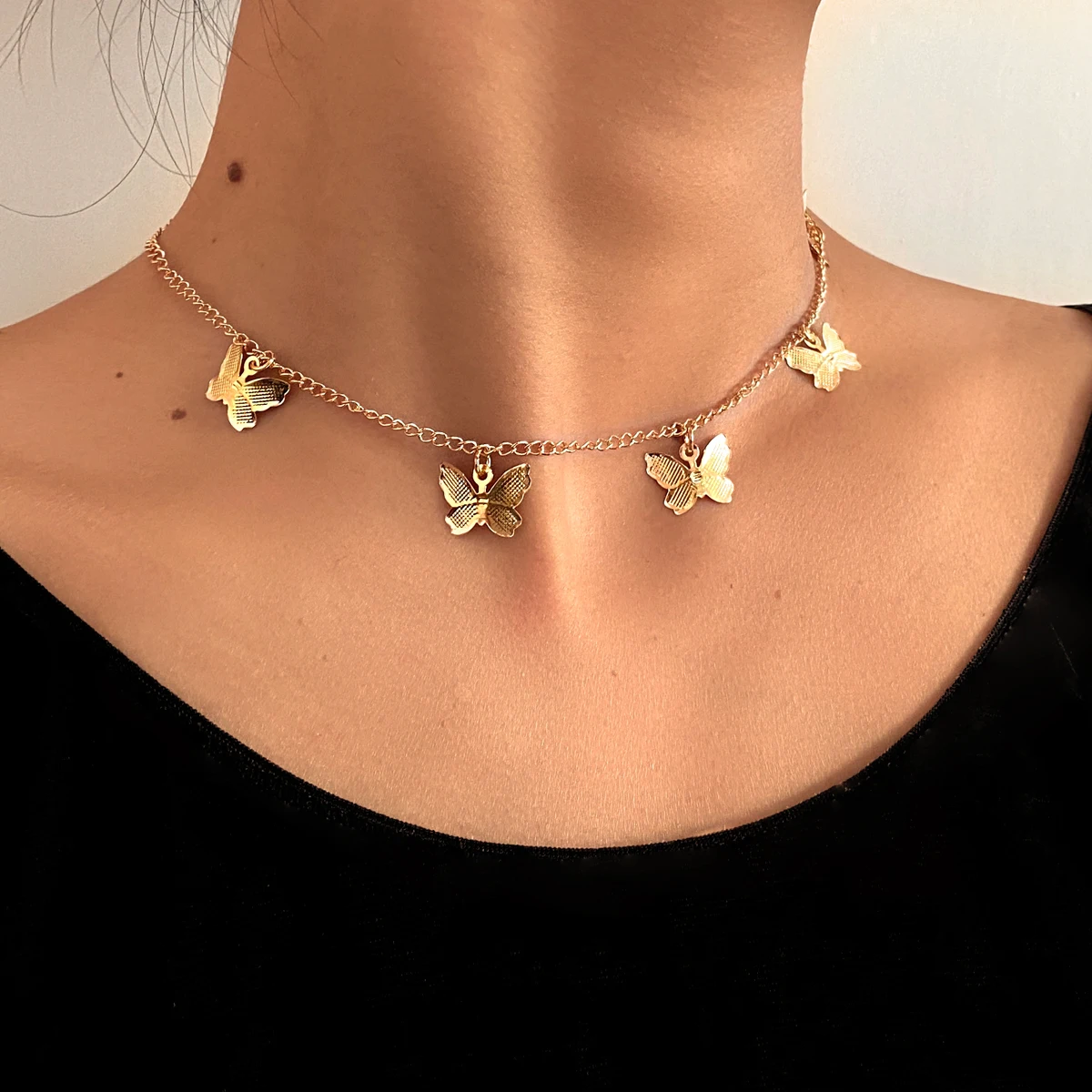 Gargantilla de mariposa Bohemia para mujer, collar de cadena de clavícula de Color dorado y plateado, joyería Chic para mujer 2020