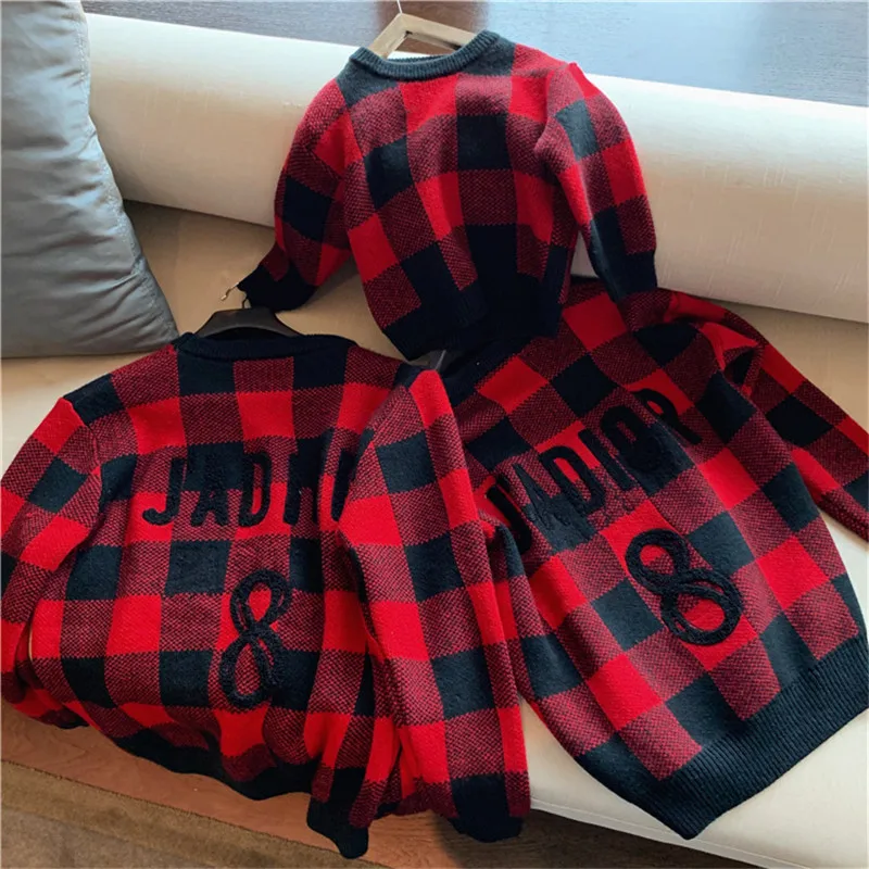 new autumn and winter heavy high-end family parent-child costume New Year Christmas vintage red and black check embroidery