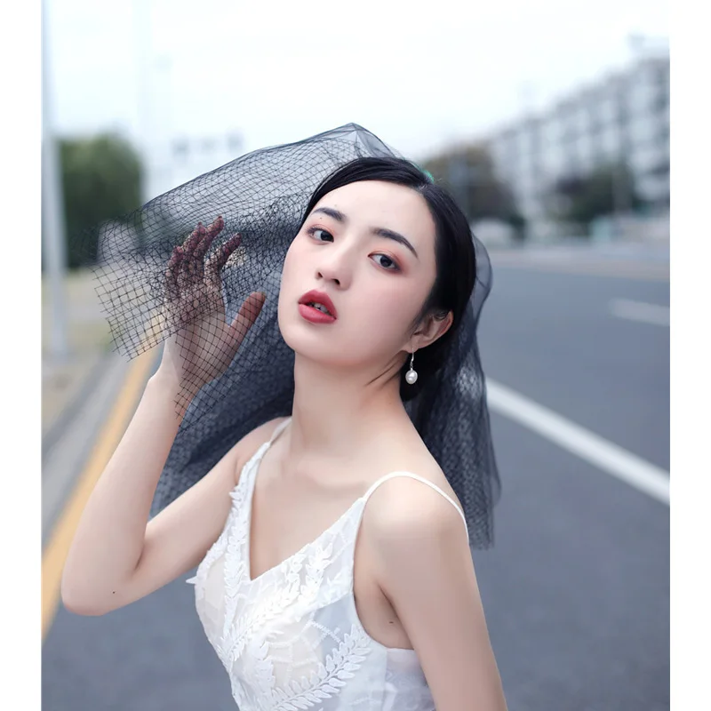 

2020 New Arrival Sexy Black Wedding Veils Short Ivory Bridal Veils Soft tulle with Netting Wedding Veils Free Shipping