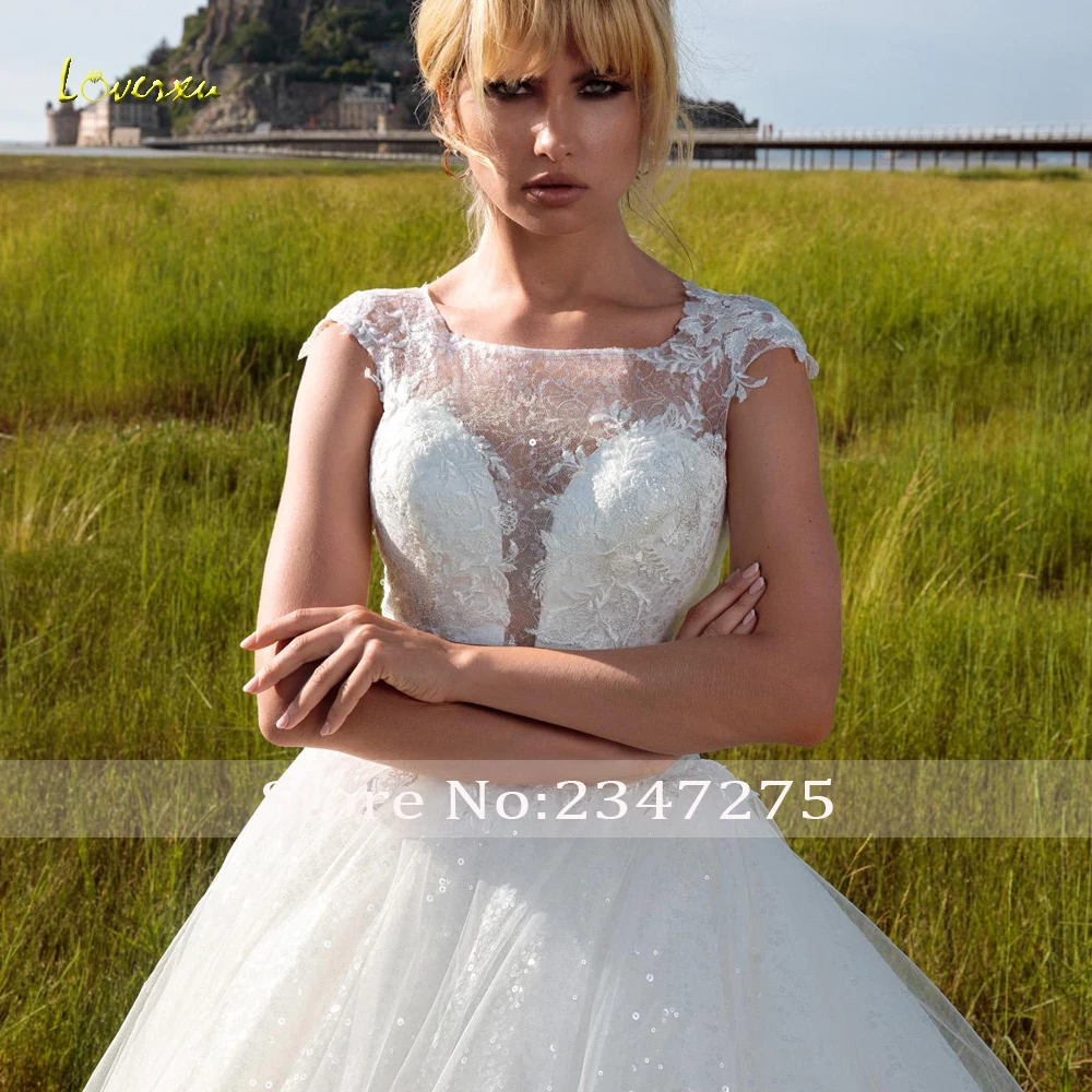 Loverxu Cap Sleeve Lace Princess Ball Gown Wedding Dress Luxury Applique Beaded Sequined Chapel Train Vintage Bridal Gowns