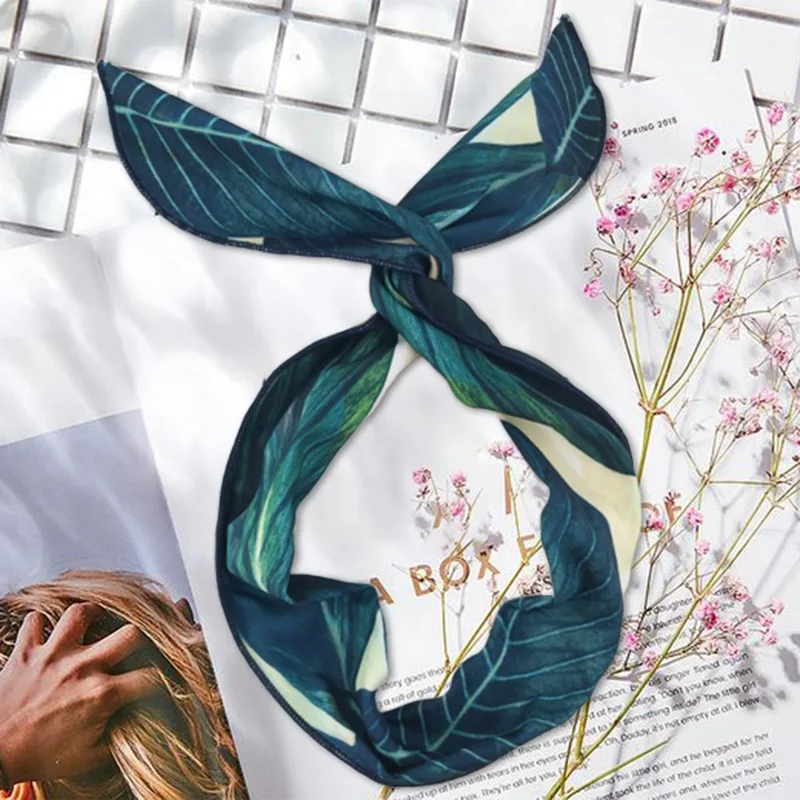 

Vintage style hair decoration baja banana leaf hair with high quality wide - edge printed iron wire hair band face bag headscarf